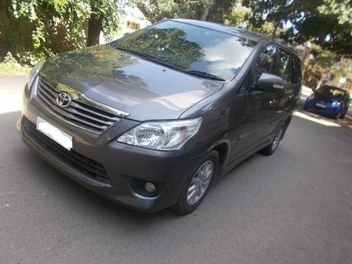 Used 2013 Toyota Innova car at low price