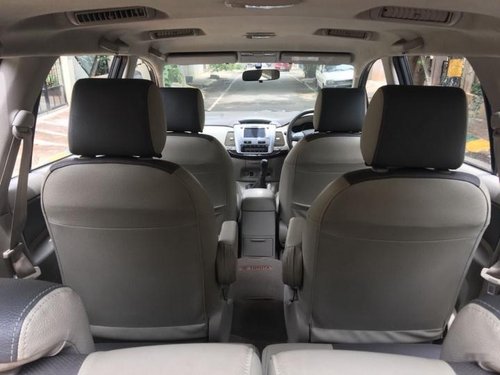 Used 2013 Toyota Innova car at low price