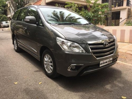 Used 2013 Toyota Innova car at low price