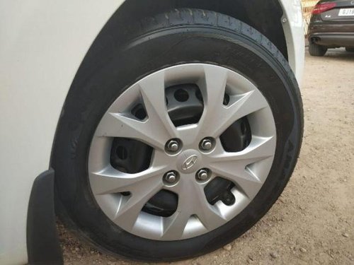 Good as new Hyundai i10 Sportz 2015 for sale