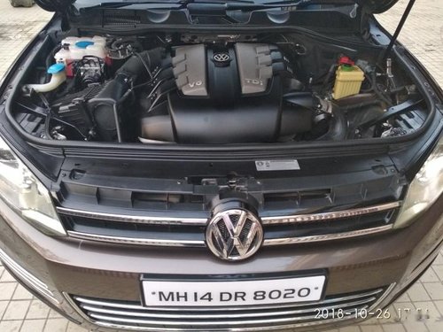 Used Volkswagen Touareg 3.0 V6 TDI 2012 by owner