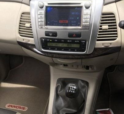 Used 2013 Toyota Innova car at low price