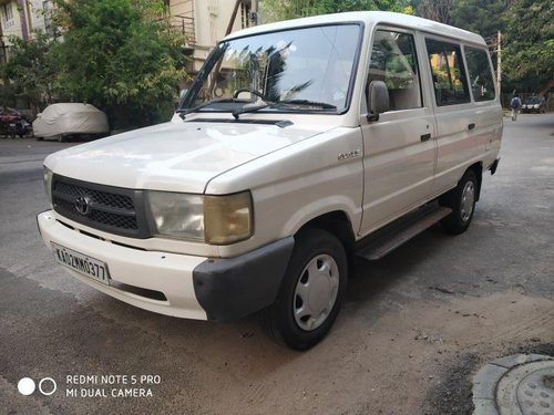 Used Toyota Qualis FS B2 2000 for sale 