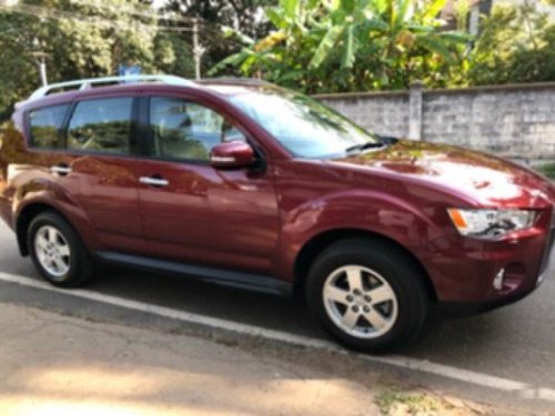 Used Mitsubishi Outlander car at low price