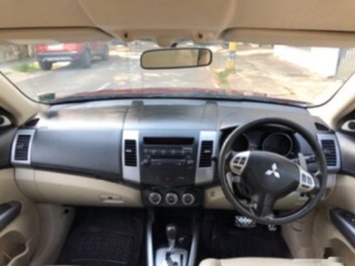 Used Mitsubishi Outlander car at low price