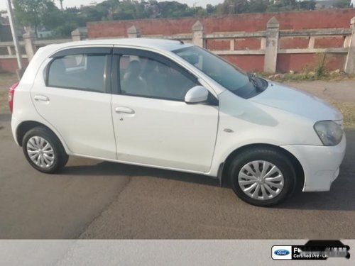 Good as new 2013 Toyota Etios Liva for sale at low price