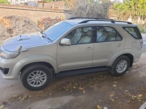 Used Toyota Fortuner 4x4 MT 2015 by owner 