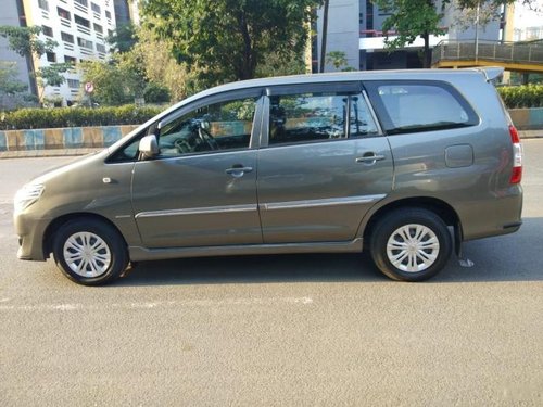 Good as new 2012 Toyota Innova for sale