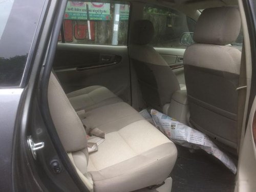 Toyota Innova 2.5 VX (Diesel) 8 Seater by owner 