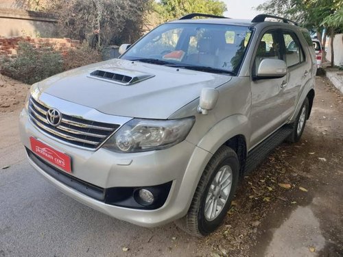 Used Toyota Fortuner 4x4 MT 2015 by owner 