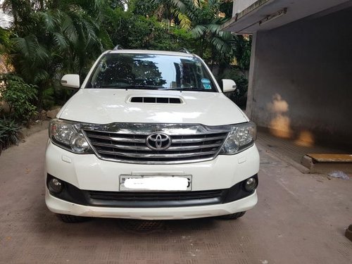 Good as new Toyota Fortuner 4x2 AT in Kolkata