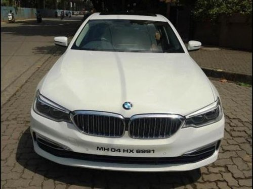 Good as new BMW 5 Series 520d Luxury Line by owner 