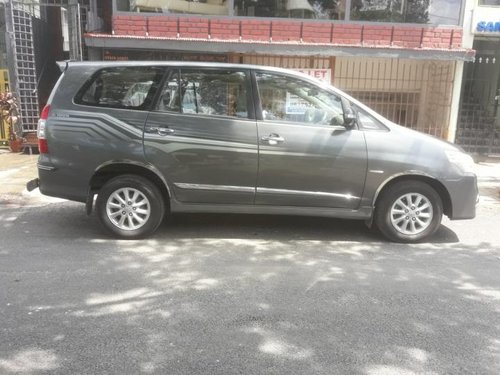 Used 2014 Toyota Innova 2004-2011 car at low price