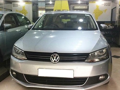 Used Volkswagen Jetta 2011-2013 car at low price