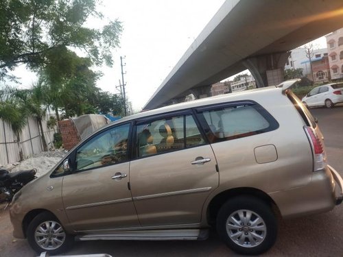 Toyota Innova 2004-2011 2010 for sale