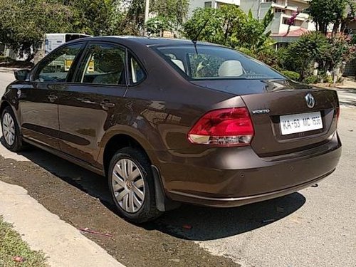 Volkswagen Vento 2013-2015 1.6 Comfortline 2015 by owner