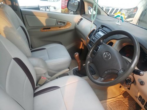 Toyota Innova 2004-2011 2010 for sale