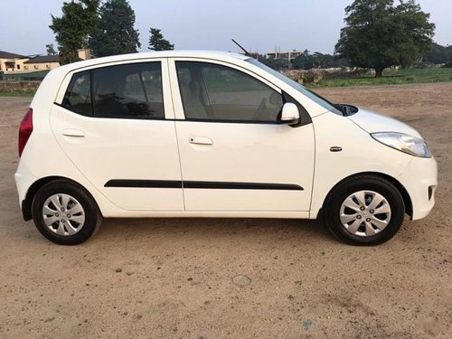 Good as new 2011 Hyundai i10 for sale