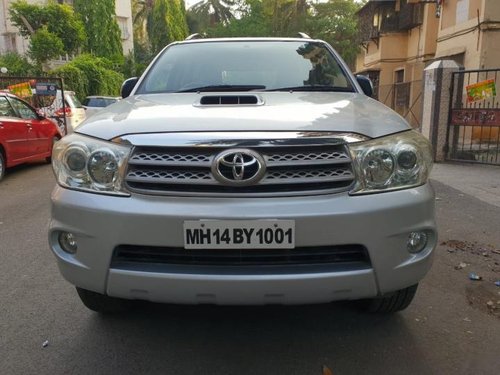 Used 2009 Toyota Fortuner car at low price