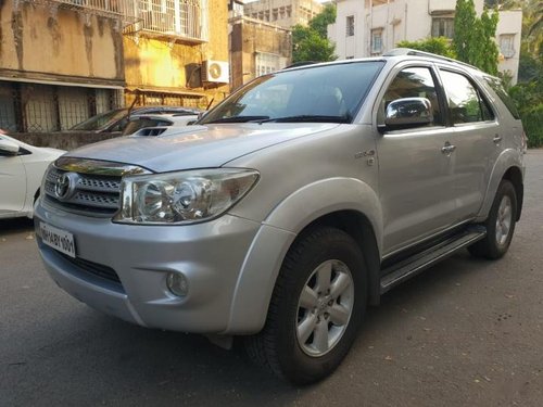 Used 2009 Toyota Fortuner car at low price