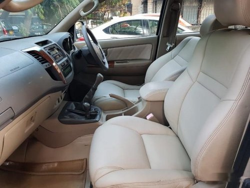 Used 2009 Toyota Fortuner car at low price