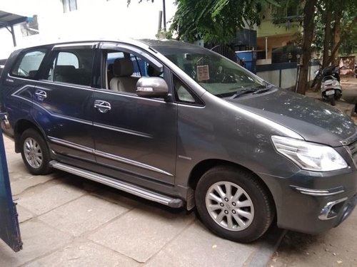 Toyota Innova 2.5 V Diesel 8-seater 2014 for sale