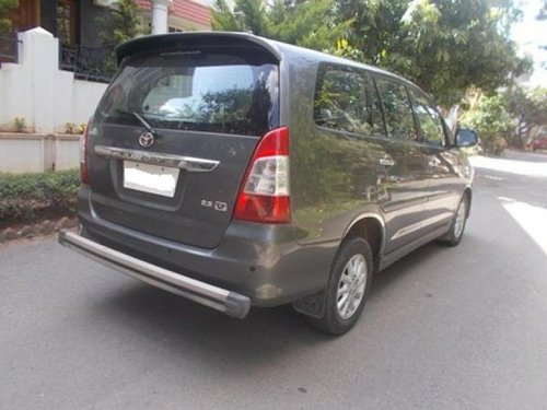 Good as new 2013 Toyota Innova for sale at low price