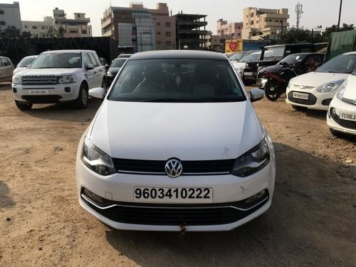 Good Volkswagen Polo 1.2 MPI Highline 2016 by owner 