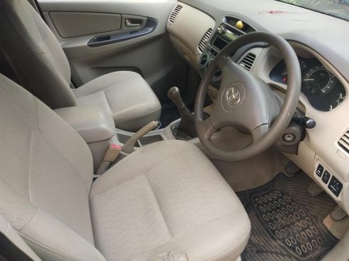 Used Toyota Innova 2.5 G4 Diesel 7-seater by owner