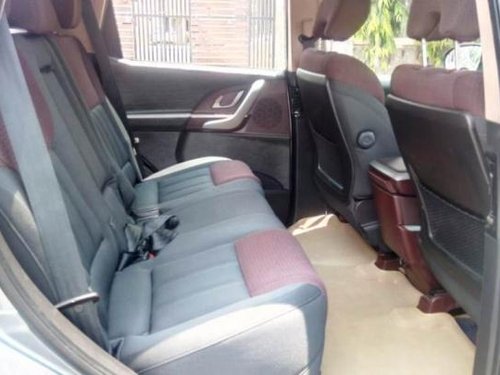 Good as new Mahindra XUV500 W6 2WD for sale