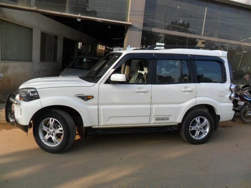 Good as new Mahindra Scorpio 2015 for sale 