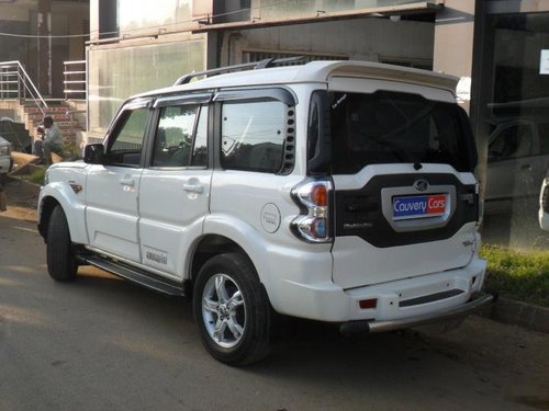 Good as new Mahindra Scorpio 2015 for sale 