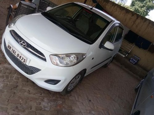 Used Hyundai i10 car at low price