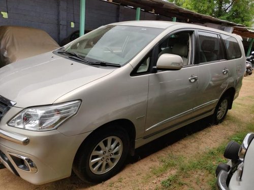 Good as new Toyota Innova 2.5 V Diesel 7-seater for sale 