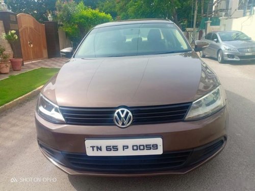 Volkswagen Jetta 2013-2015 2.0L TDI Highline by owner