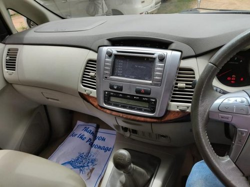 Good as new Toyota Innova 2.5 V Diesel 7-seater for sale 