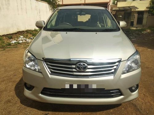 Good as new 2013 Toyota Innova for sale at low price