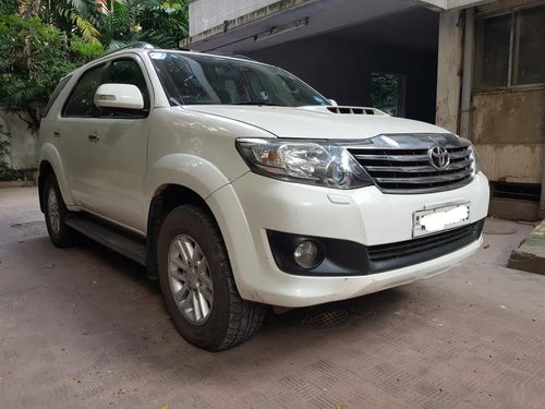 Good as new Toyota Fortuner 4x2 AT in Kolkata