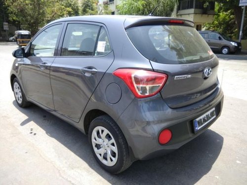 Good as new 2017 Hyundai i10 for sale at low price