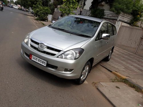 Toyota Innova 2.5 V Diesel 8-seater 2008 for sale