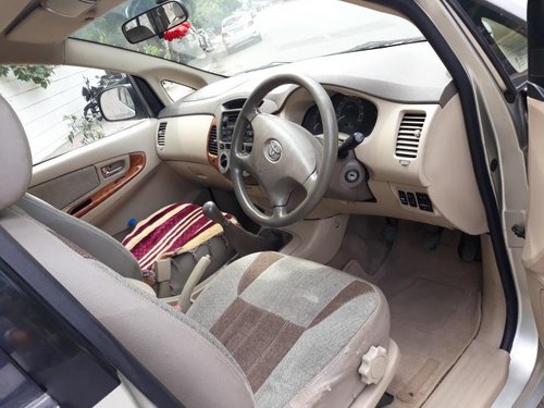 Toyota Innova 2.5 V Diesel 8-seater 2008 for sale