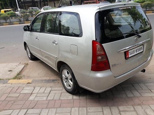 Toyota Innova 2.5 V Diesel 8-seater 2008 for sale