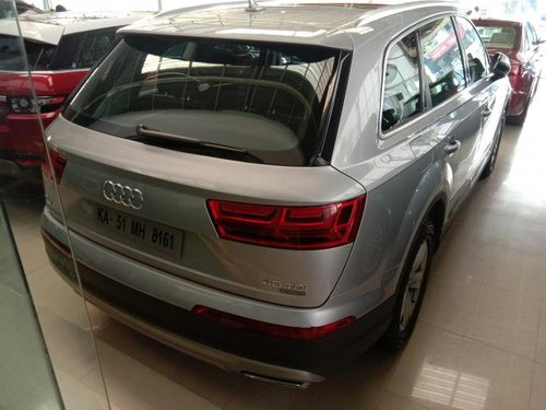 Used Audi Q7 car at low price