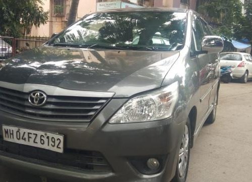 Used 2013 Toyota Innova car at low price in Mumbai