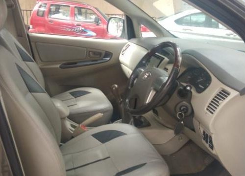 Used 2013 Toyota Innova car at low price in Mumbai