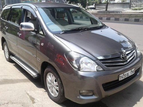 Used Toyota Innova 2.5 VX 7 STR BSIV 2011 by owner