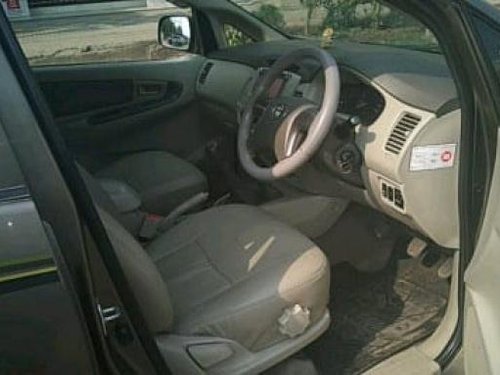 Toyota Innova 2.5 GX (Diesel) 8 Seater by owner