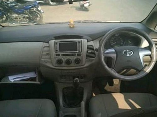 Toyota Innova 2.5 GX (Diesel) 8 Seater by owner