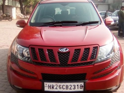 Mahindra XUV500 W6 2WD by owner 