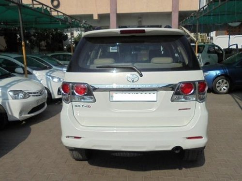 Used Toyota Fortuner 4x2 AT 2015 by owner 